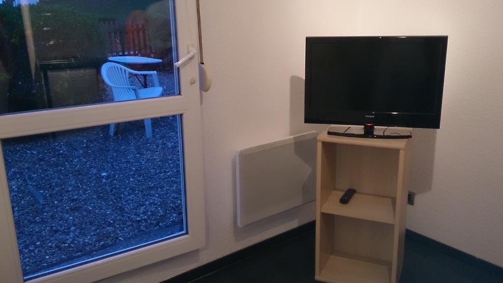 Studio Au Calme Apartment Deville-les-Rouen Room photo